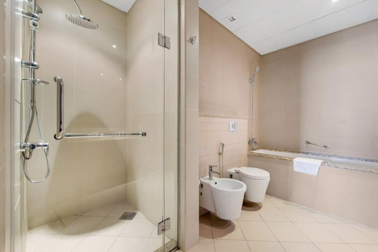 Royal Amwaj Residences North - Vibrant Two Bedroom Dubai Exteriör bild